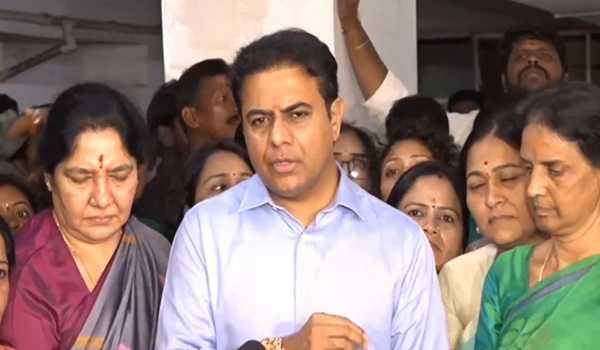 ఈడీకి భయపడం.. మోదీకి భయపడం: KTR