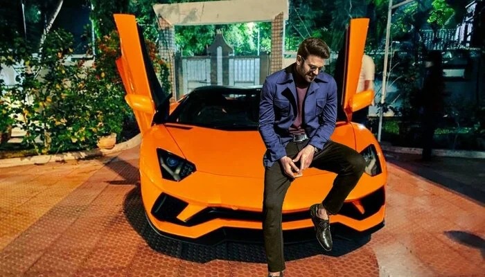 ప్రభాస్ రేంజ్ మీకు తెలుసా..? రెబల్ స్టార్ కార్లు, ఆస్తులు చూస్తే బుర్ర వేడెక్కుద్ది..