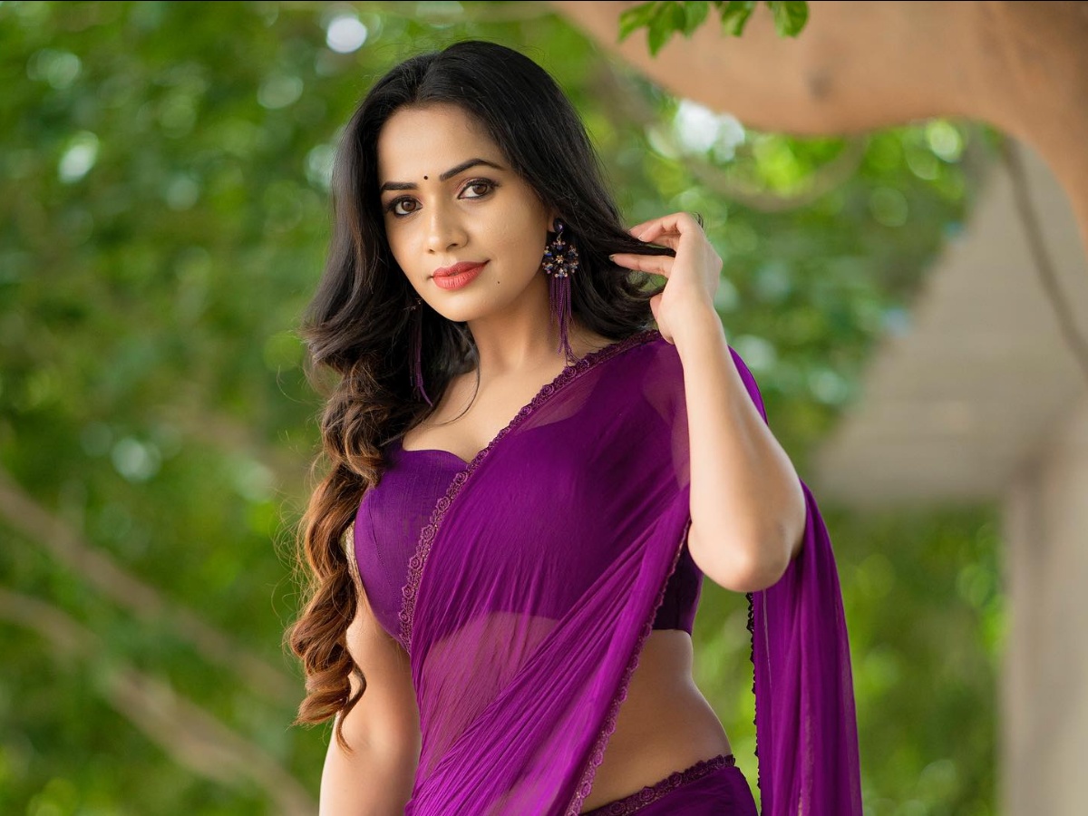 కార్తీక దీపం ఫేమ్ శోభా శెట్టి సోషల్ మీడియాకు గుడ్ బై ! కారణం ఇదేనా?